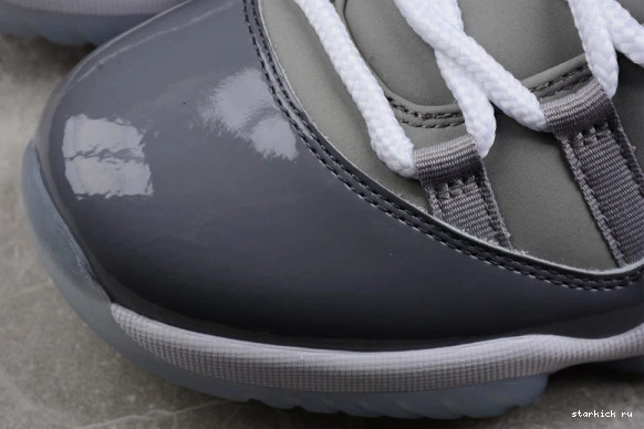 528895-003 Cool  Grey Jordan  Retro Low 11 528895-003 1213